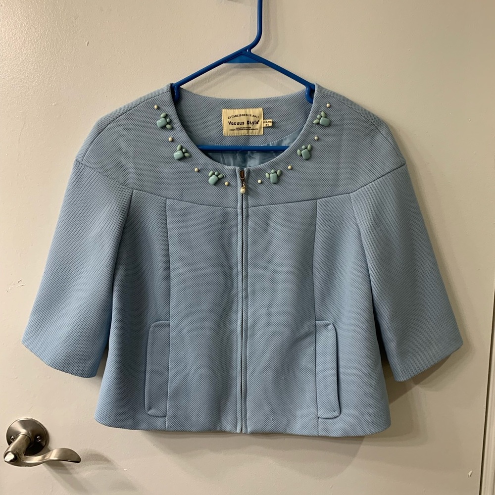 Three-quarter-sleeve crop jacket